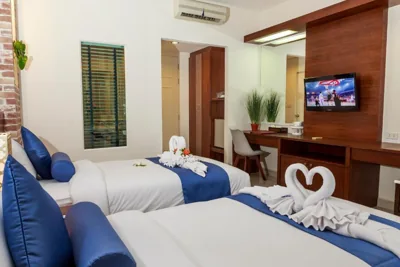 Tuana Hotels Brook Pool Access – Foto’s 13